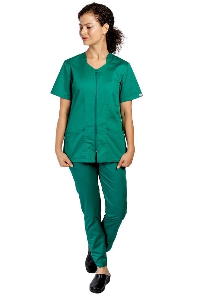 Kirurški zeleni medicinski kombinezon, bluza z zavihano zadrgo, tremi žepi in hlače z elastiko